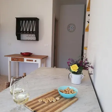 Trullo Delle 펜션 카로비그노